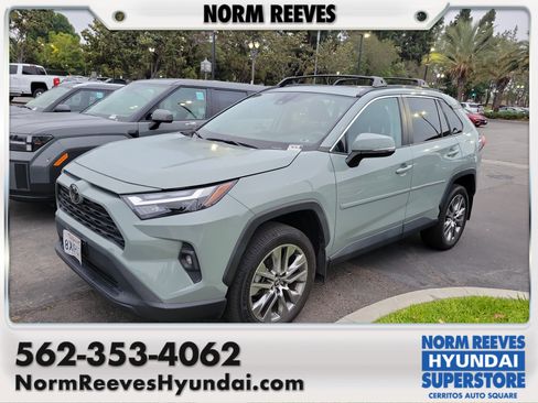 Used 2022 Toyota RAV4 XLE Premium FWD image 1