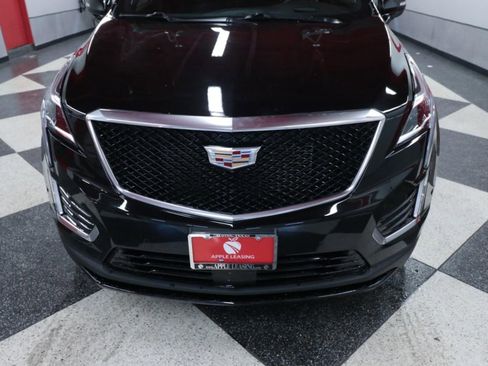 Used 2023 Cadillac XT5 Sportv w/ Technology Package AWD/4WD image 4