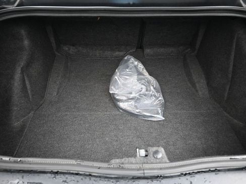 Used 2015 Dodge Challenger R/T RWD image 22