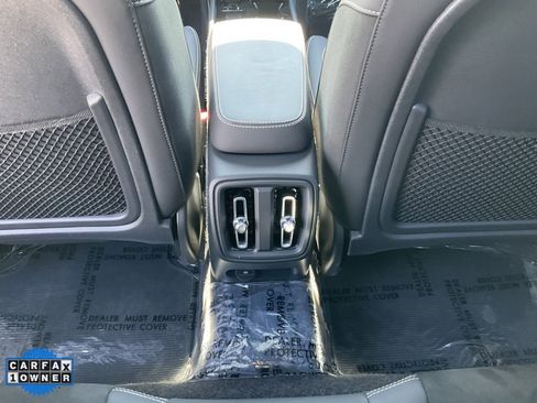 Used 2023 Volvo XC40 Recharge Plus image 35