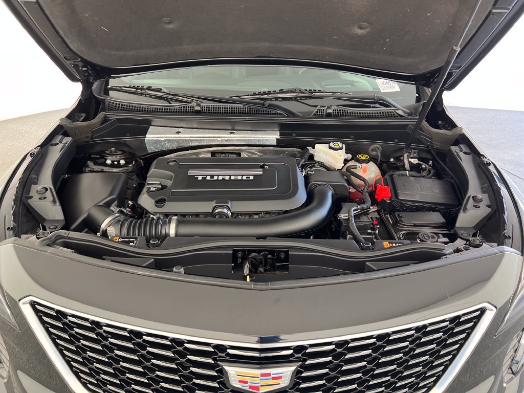 Used 2019 Cadillac XT4 Premium Luxury AWD/4WD image 24