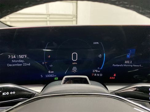 Certified 2025 Cadillac Lyriq Luxury w/ LPO, Floor Liner Package image 27