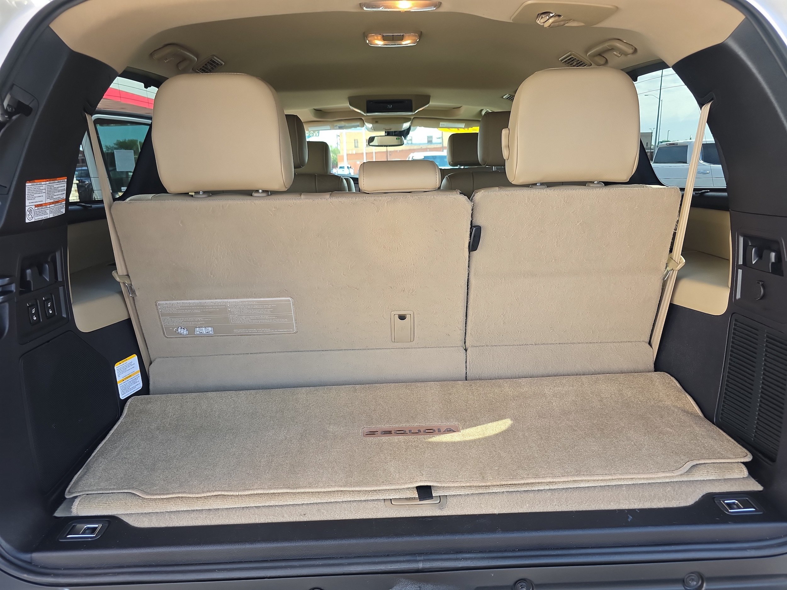 Used 2019 Toyota Sequoia Platinum w/ Carpet Mat Package (TMS) AWD/4WD image 21
