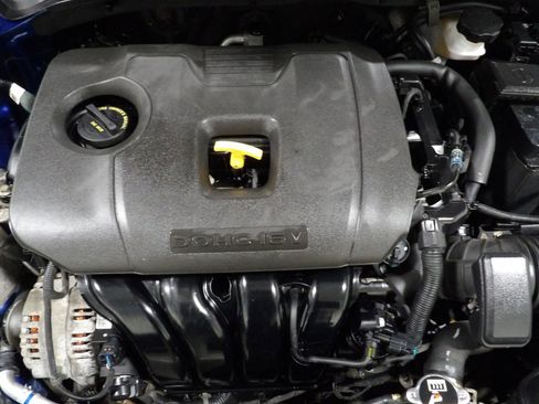 Used 2021 Kia Forte LXS image 19