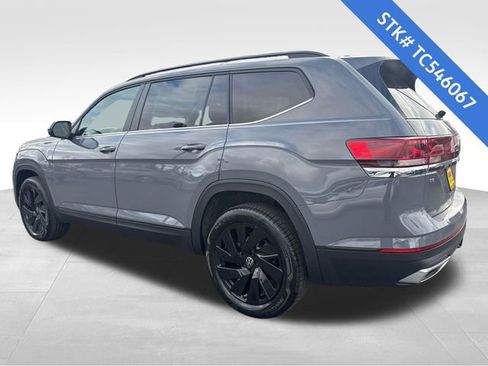 New 2026 Volkswagen Atlas SE image 5