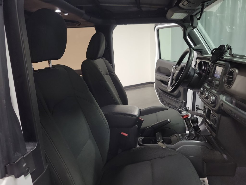 Used 2020 Jeep Wrangler Sport AWD/4WD image 31