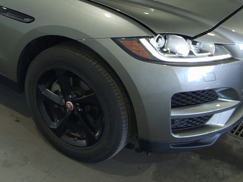 Used 2018 Jaguar F-PACE Premium AWD/4WD image 13