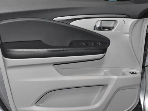 Used 2016 Honda Pilot EX-L image 4