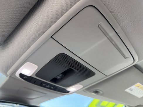 Used 2023 Acura Integra image 6