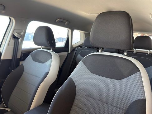 New 2026 Volkswagen Taos S image 10