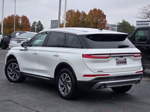 Certified 2024 Lincoln Corsair AWD image 17