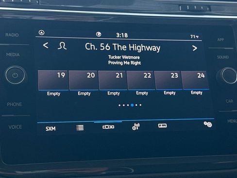 Certified 2023 Volkswagen Tiguan SE FWD image 19