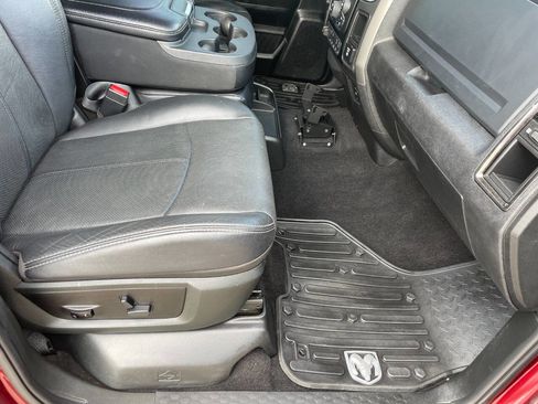 Used 2018 RAM 2500 Laramie w/ Sport Appearance Group image 31