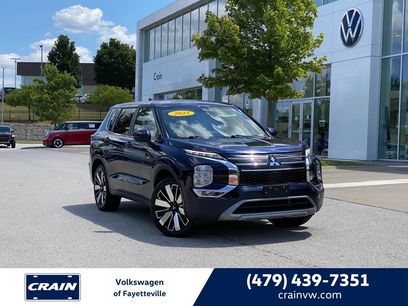 Used 2025 Mitsubishi Outlander SE
