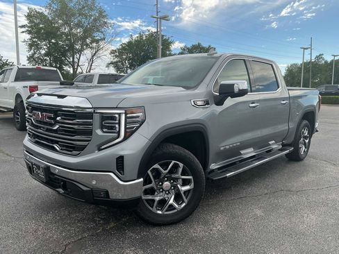 Used 2025 GMC Sierra 1500 SLT w/ SLT Premium Plus Package AWD/4WD image 3