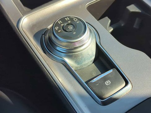 Used 2023 Ford Edge SEL image 31