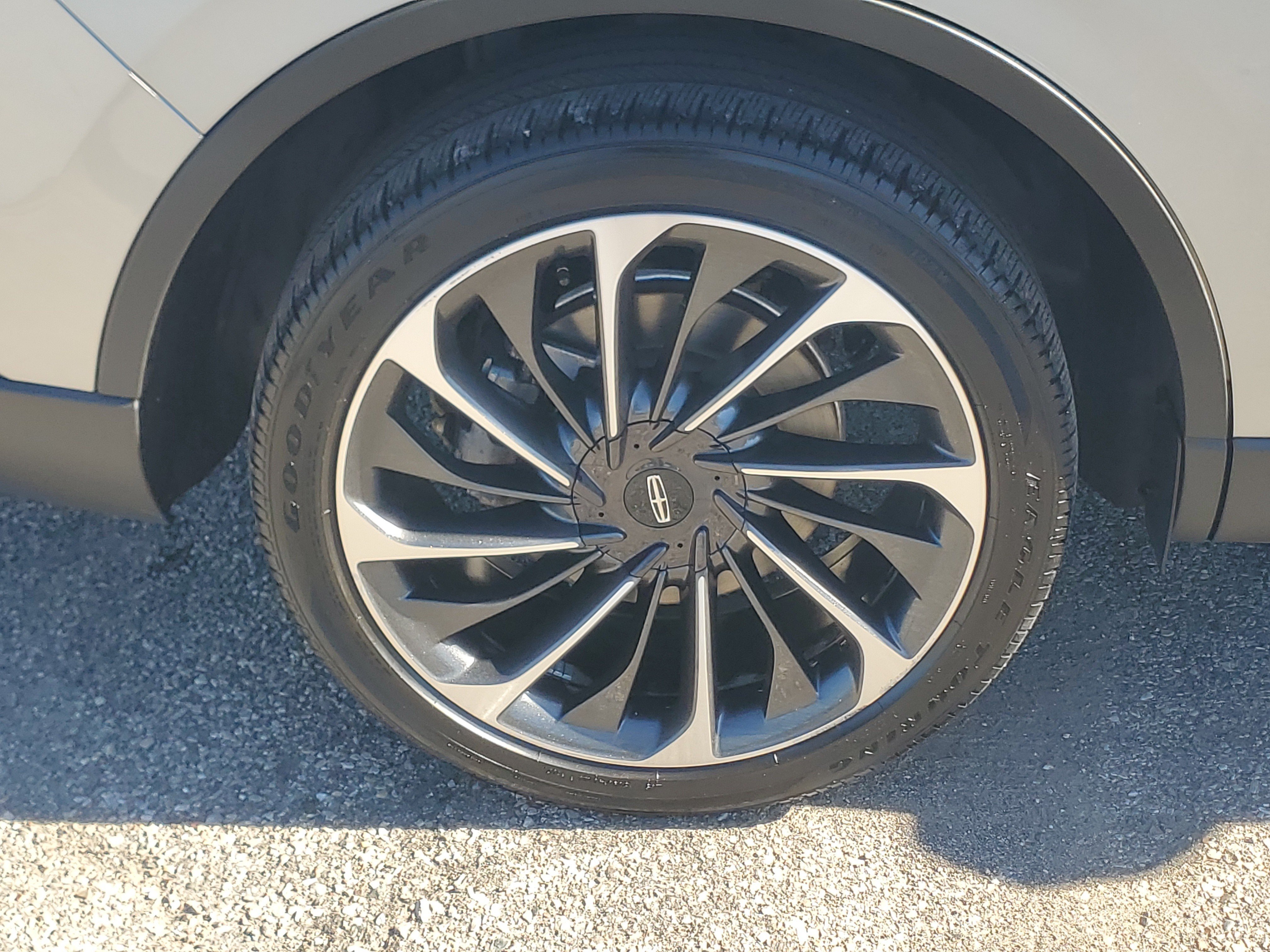 Used 2024 Lincoln Aviator Reserve w/ Equipment Group 201A AWD/4WD image 7