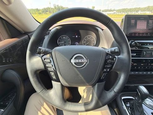Used 2023 Nissan Armada Platinum w/ Captain's Chairs Package RWD image 23