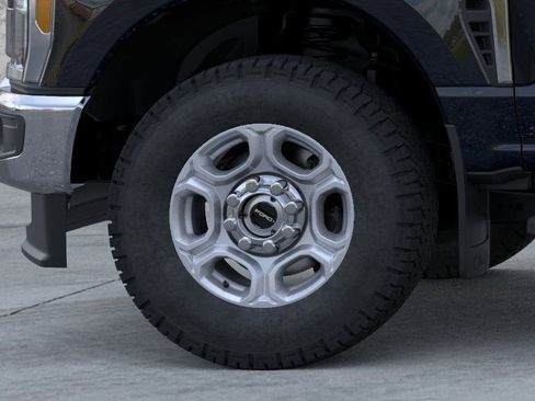 New 2026 Ford F250 XLT w/ FX4 Off-Road Package image 19