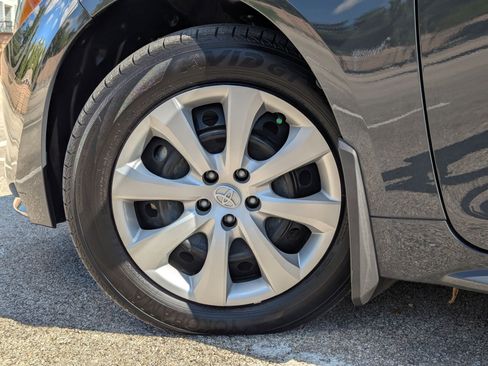 Used 2024 Toyota Corolla LE image 33