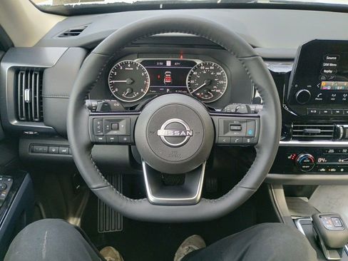 New 2025 Nissan Pathfinder SL w/ Lighting Package (N92) image 14