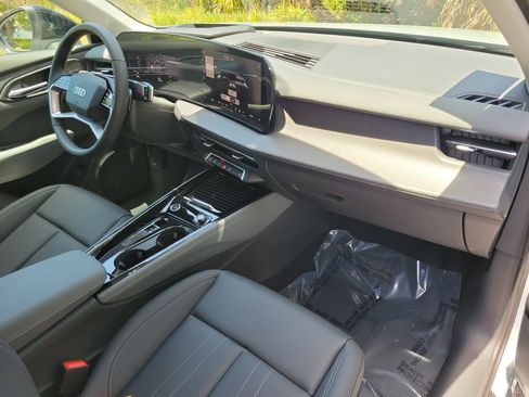 New 2026 Audi Q3 quattro 2.0T AWD/4WD image 11