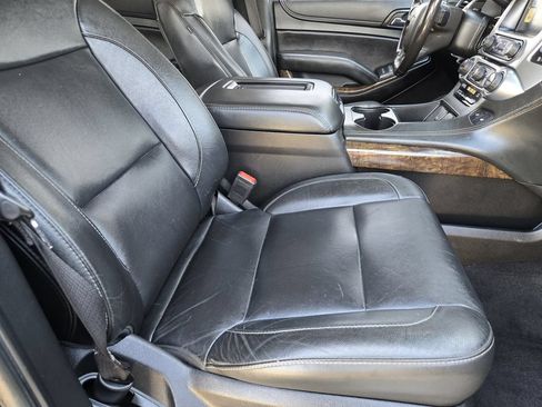 Used 2020 Chevrolet Tahoe LT w/ Texas Edition Package RWD image 9