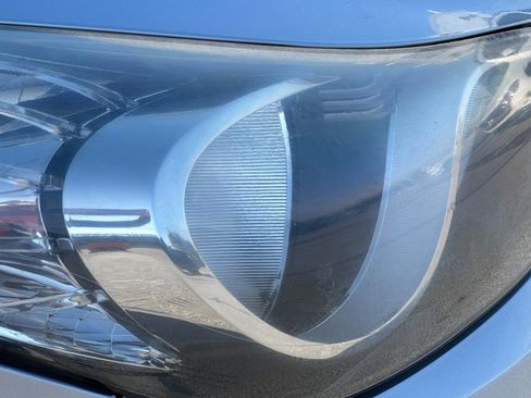 Used 2012 Hyundai Elantra GLS w/ Preferred Pkg 3 image 11