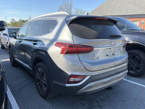 Used 2019 Hyundai Santa Fe Limited image 4