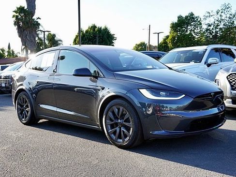 Used 2024 Tesla Model X AWD/4WD image 2
