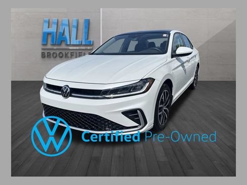 Used 2026 Volkswagen Jetta SE FWD image 1