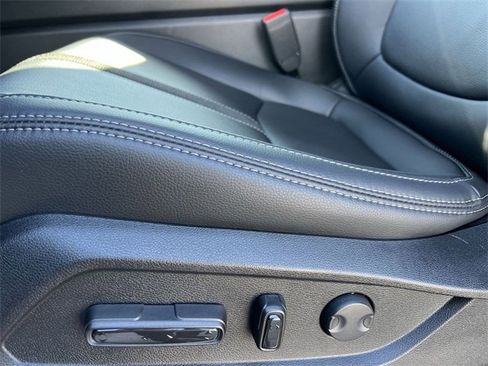 New 2025 Honda Pilot EX-L image 9