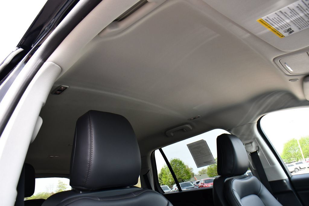 Used 2026 Lincoln Aviator AWD image 17