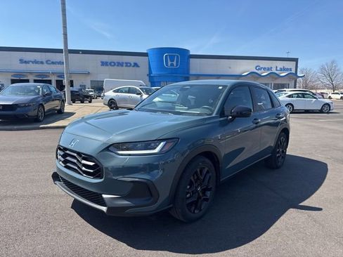 Used 2023 Honda HR-V Sport image 1