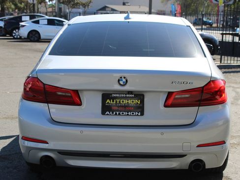 Used 2019 BMW 530e w/ Premium Package RWD image 37