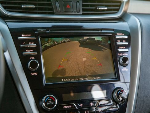Used 2023 Nissan Murano SV w/ SV Midnight Edition Package FWD image 16