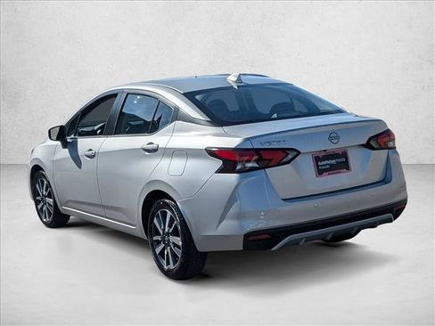 Used 2025 Nissan Versa SV image 8