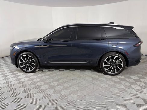 Used 2024 Lincoln Nautilus Black Label image 4