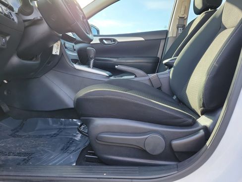 Used 2019 Nissan Sentra S w/ Appearance Package image 16