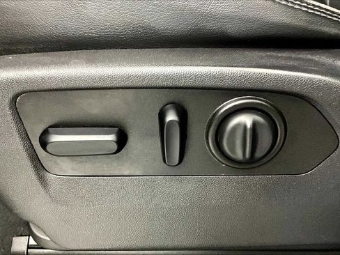 Used 2020 Chevrolet Silverado 2500 High Country w/ Technology Package image 33