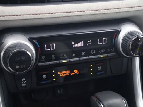 Certified 2019 Toyota RAV4 Limited w/ Cold Weather Package AWD/4WD image 16
