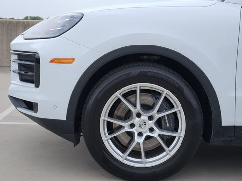 Certified 2026 Porsche Cayenne AWD/4WD image 13