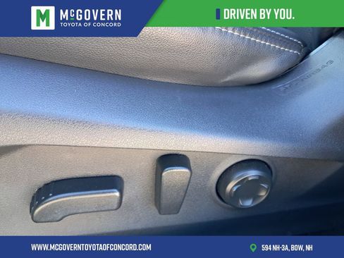 Used 2023 Subaru Outback Limited AWD/4WD image 19