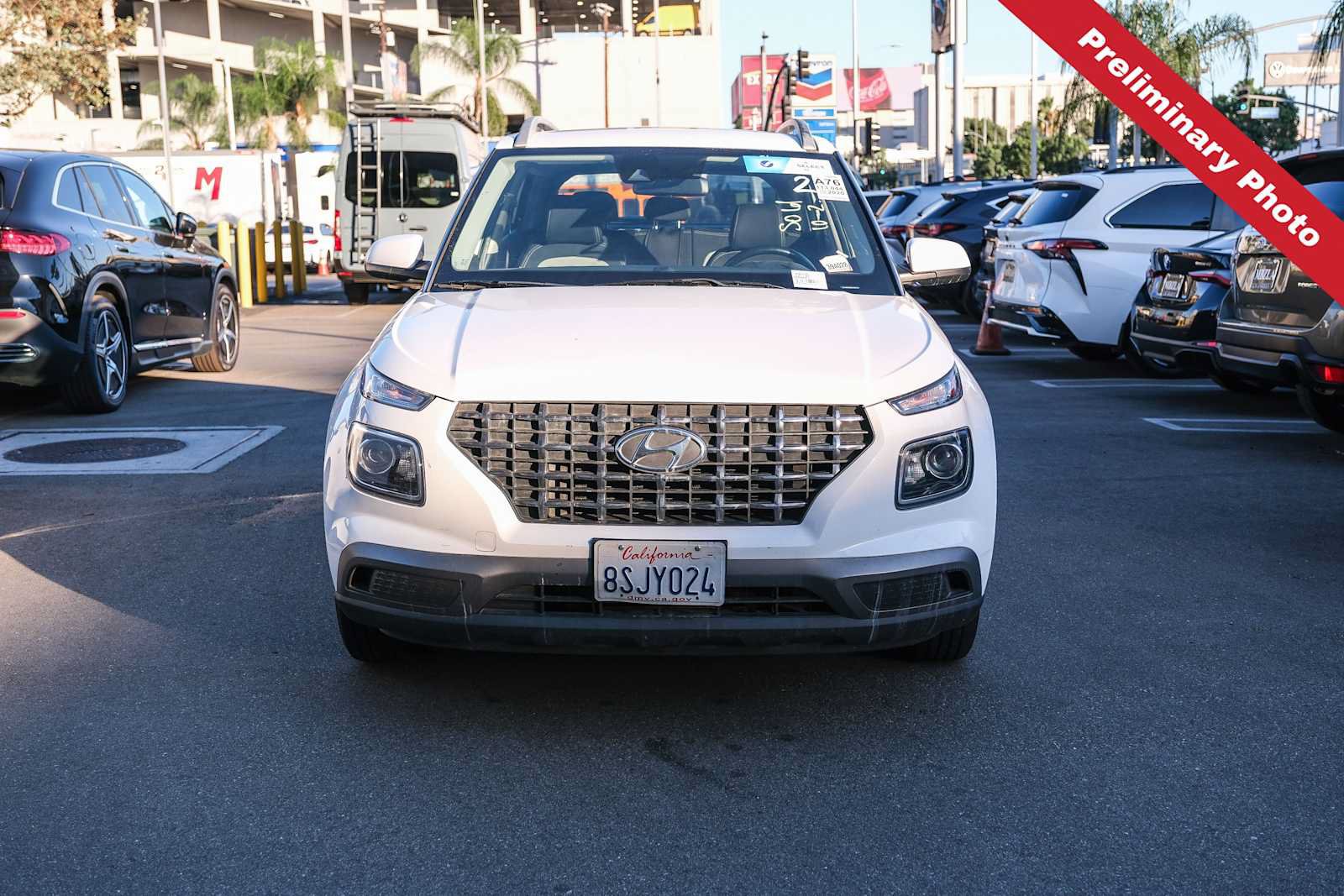 Used 2020 Hyundai Venue SEL w/ Convenience Package FWD image 2