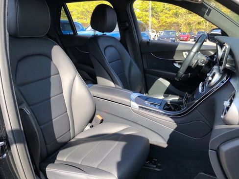 Used 2022 Mercedes-Benz GLC 300 GLC 300 w/ Premium Package Lite image 35