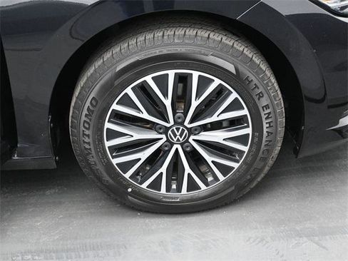Used 2021 Volkswagen Jetta SE image 37