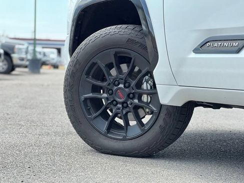 Used 2024 Toyota Tundra Platinum AWD/4WD image 14