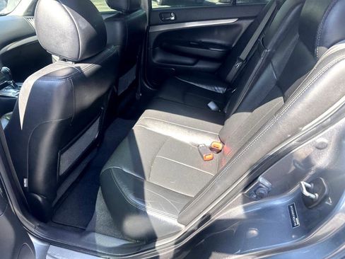 Used 2015 INFINITI Q40 4dr Sdn AWD w/ Navigation Package image 7