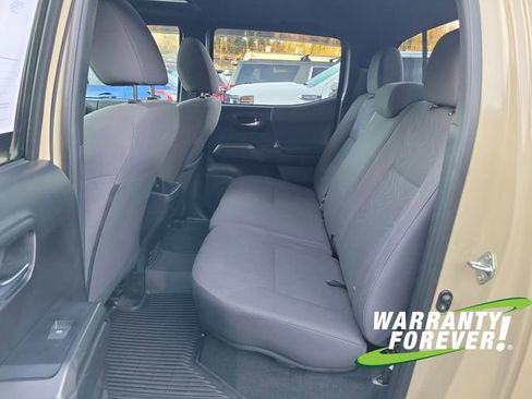 Used 2017 Toyota Tacoma TRD Off-Road image 16