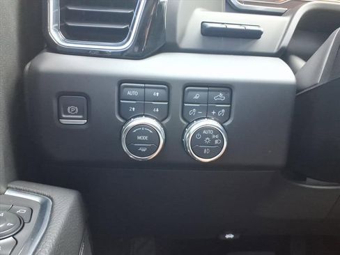 Used 2023 GMC Sierra 1500 Denali w/ Denali Reserve Package AWD/4WD image 24